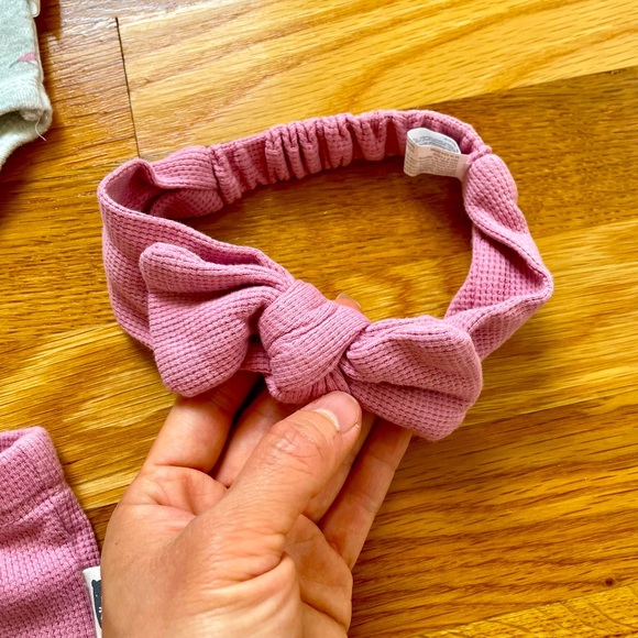 RABBIT AND BEAR Organic 3-Piece Baby Bodysuit Set with Headband - Picture 4 of 7